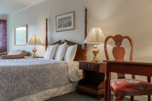Queen Guest Room Bed and Desk
